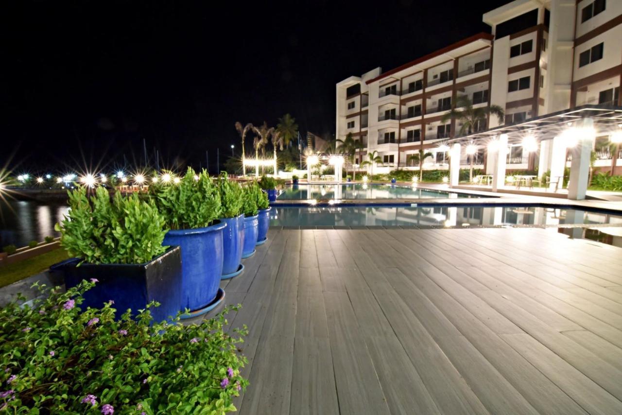 ฮอลิเดย์ โอเชียนวิว เรสซิเดนซ์ แอนด์ รีสอร์ต Hotel ซามาล ภายนอก รูปภาพ