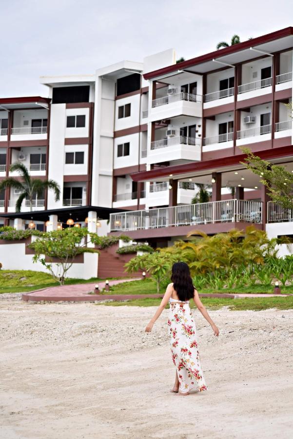 ฮอลิเดย์ โอเชียนวิว เรสซิเดนซ์ แอนด์ รีสอร์ต Hotel ซามาล ภายนอก รูปภาพ